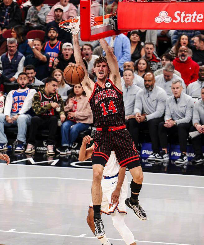 亚博官方平台-包含里程碑夜纽约尼克斯外线爆发；CBA常规赛关键时刻刷纪录；引发热议；资深球员宣示担当的词条